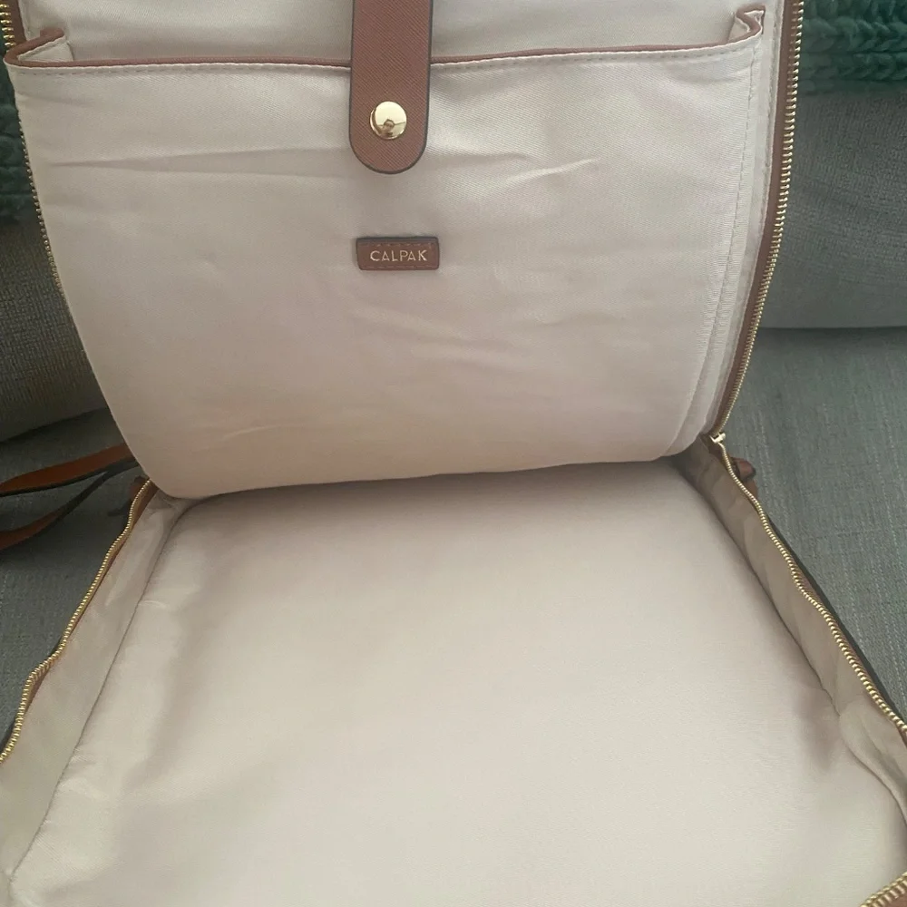 Calpak Kaya Laptop Bag - Picture 4 of 7